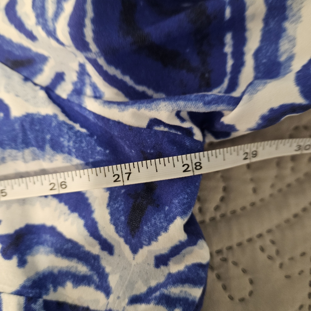 Soft Surroundings Blue and White Floral Popover EUC - Picture 7 of 7